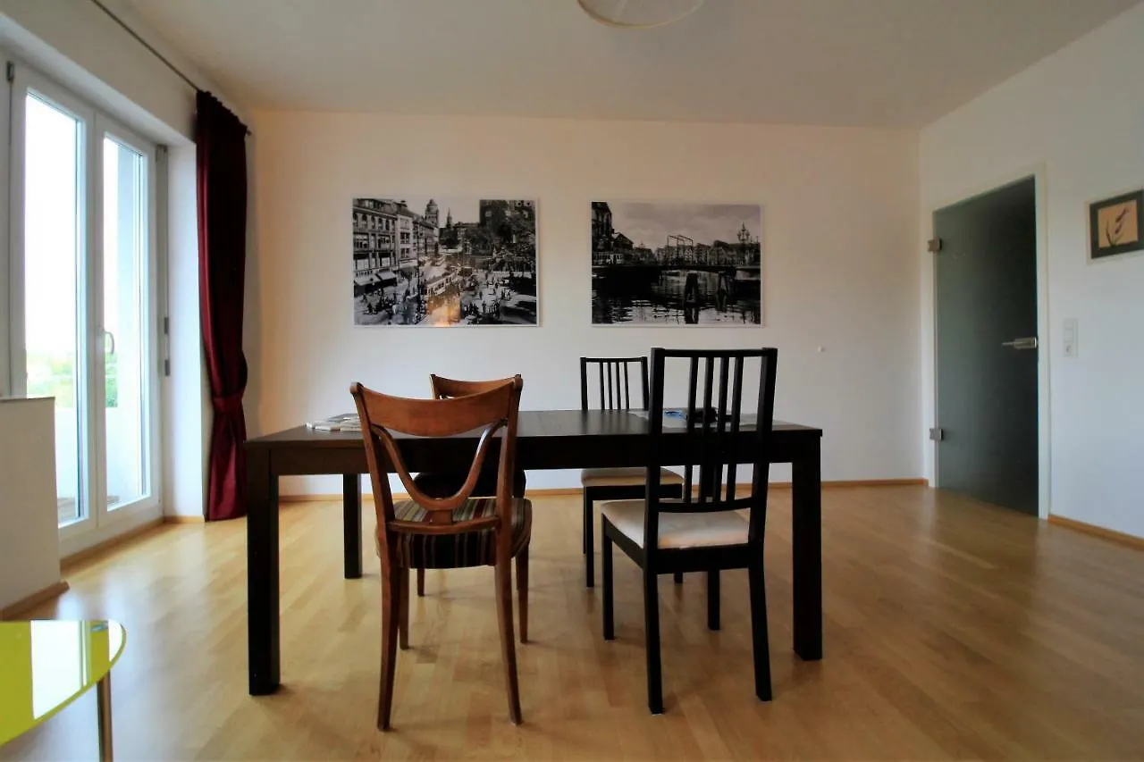 Luxury City Apartment - View Of River And Castle فورتسبورغ