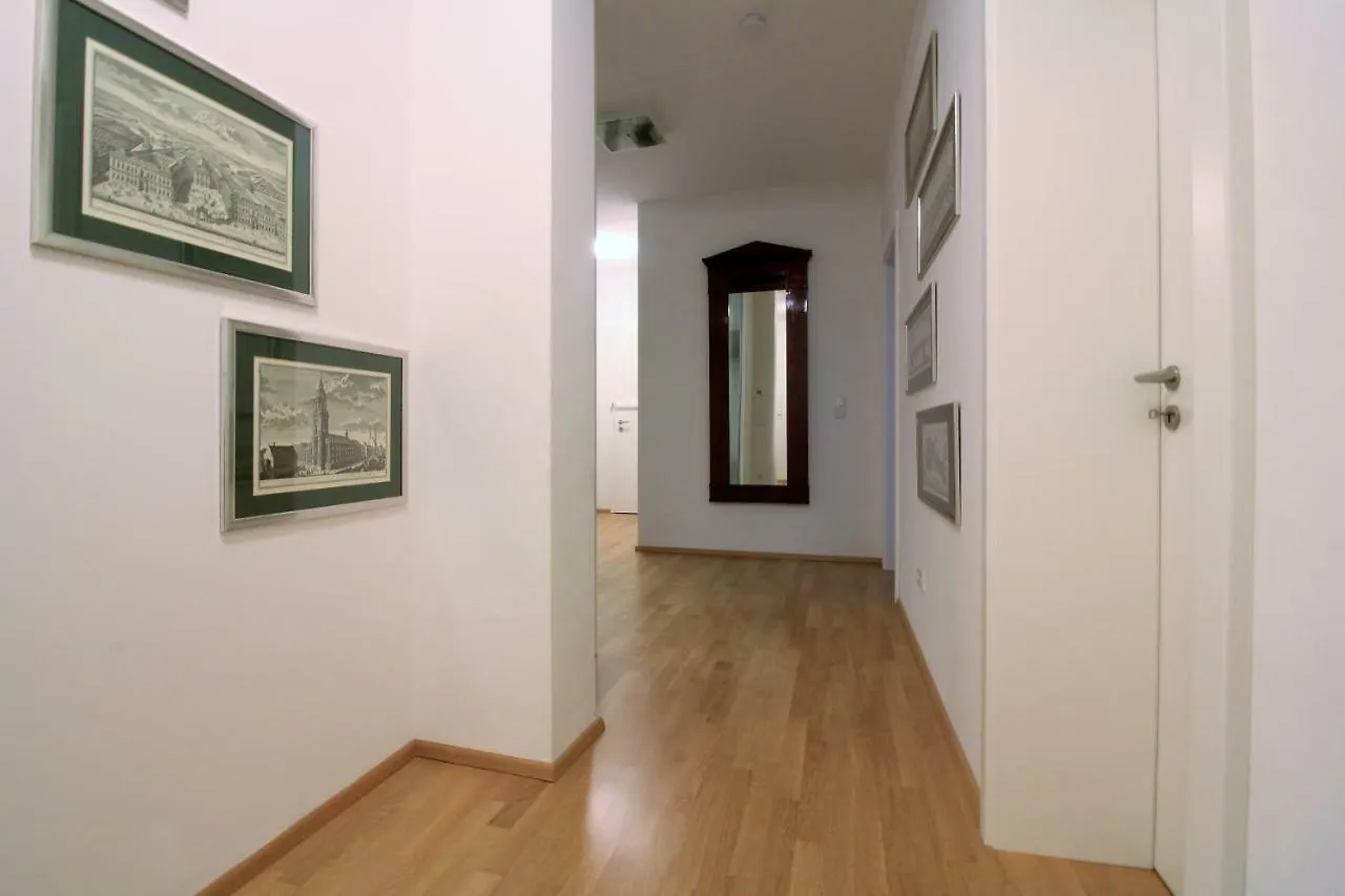 Luxury City Apartment - View Of River And Castle فورتسبورغ