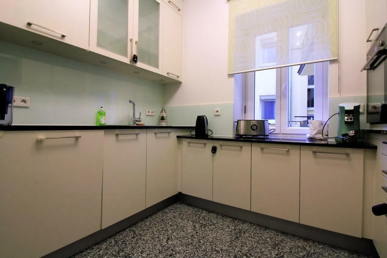 Luxury City Apartment - View Of River And Castle فورتسبورغ